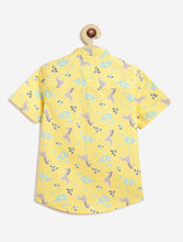 Load image into Gallery viewer, Campana Boys Mandarin Collar Cotton Shirt - Giraffes & Elephants - Yellow