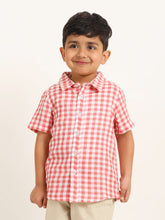 Load image into Gallery viewer, Campana Boys Yuki Short Sleeve Cotton Shirt - Checks - Red & White