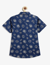 Load image into Gallery viewer, Campana Boys Yuki Short Sleeve Cotton Shirt - Seashells Print - Navy Blue