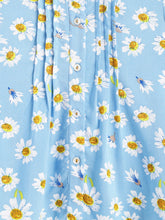 Load image into Gallery viewer, Campana Girls Aria Top with Collar - Daisies Print - Powder Blue & White