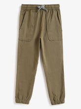 Load image into Gallery viewer, Campana Boys Andre Cotton Elastane Jogger Pants - Military Green