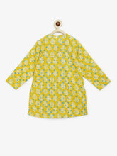 Load image into Gallery viewer, Campana Boys Mrinal Kurta Pyjama Set - Block Print - Mustard & White