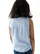 Load image into Gallery viewer, Campana Girls Vickie Shirt Style Top - Chambray Dobby - Blue & Orange