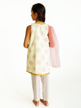 Load image into Gallery viewer, Campana Girls Chitra Kurta-Pants Set - Khari Print - White & Pink