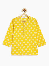 Load image into Gallery viewer, Campana Boys Bansi Pure Cotton Floral &amp; Kanthawork Dhoti Kurta Set - Yellow &amp; White
