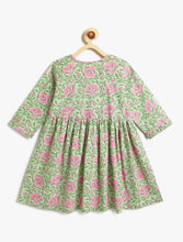 Load image into Gallery viewer, Campana Girls Sanjana Cotton Kurta - Seamless Floral Print - Sea Green &amp; Pink

