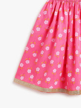 Load image into Gallery viewer, Campana Girls Koel Pure Cotton Floral Print Lehenga Set - Pink
