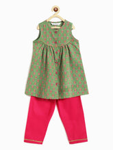 Load image into Gallery viewer, Campana Girls Revathi Kurta Pants Set - Kantha with Floral Print - Green &amp; Magenta
