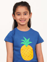 Load image into Gallery viewer, Campana Girls Zuri Pack of 2 Half Sleeves Printed Cotton T-shirts - White &amp; Purplish Blue
