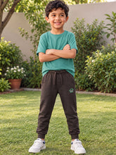 Load image into Gallery viewer, Campana Boys Blake 100% Cotton-Jersey Placement Print Joggers - Smoky Grey

