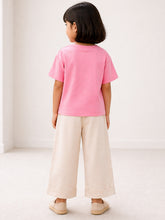 Load image into Gallery viewer, Campana Girls Pure Cotton Drop Shoulder Typography Print T-Shirt - Pink
