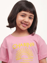 Load image into Gallery viewer, Campana Girls Zuri Pack of 2 Drop Shoulder Half Sleeves Printed Cotton T-shirts - Pink &amp; Lime Green
