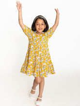 Load image into Gallery viewer, Campana Girls Naomi Short Sleeve Tiered Dress - Flower Sketch Print - Yellow
