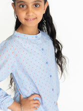 Load image into Gallery viewer, Campana Girls Anne Crinkle Sleeve Shirt - Chambray Dobby - Blue
